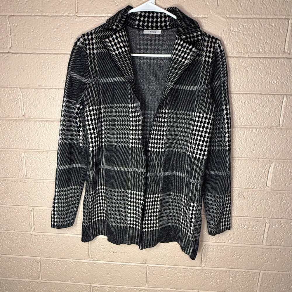 Sioni Plaid Black and White Women's Sweater size S